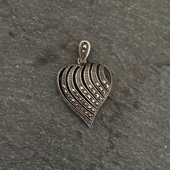 Jewelry - ❤️ Vintage Marcasite Heart Pendant ❤️